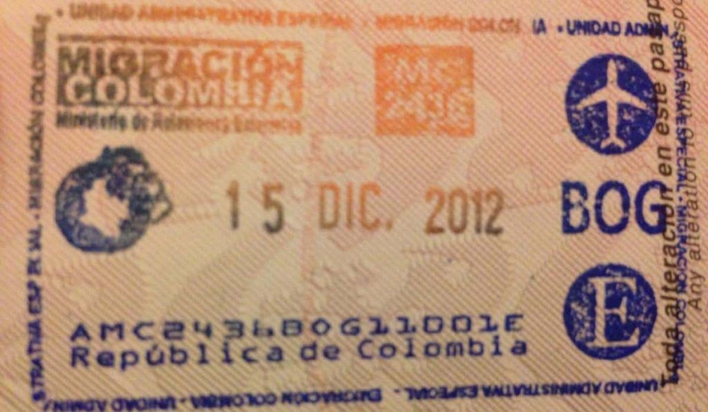 picture of passport stamp allowing foreigners to live in Colombia for up to 6 months